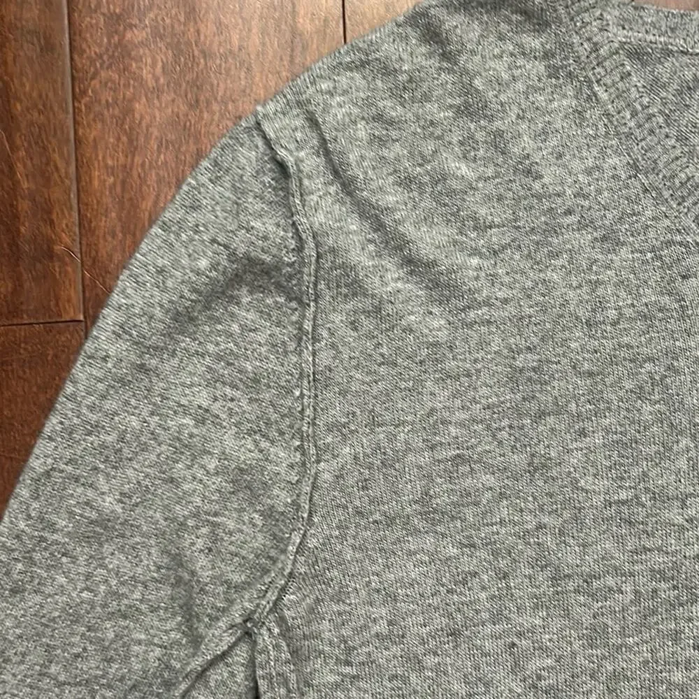Basus Gray V-Neck Sweater, Silk, Merino Wool, Cashmere & Viscose, Size Large